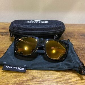 Native Braiden Polarized Sunglasses - Black/Pink frames with Gold Lenses